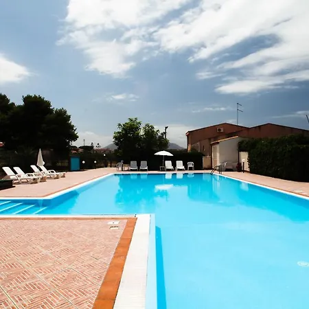 Teti - Sicilia Aparthotel Campofelice Di Roccella
